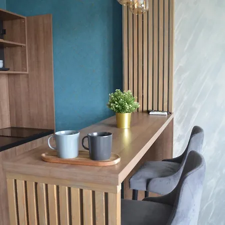 Moow Waterfront View Διαμέρισμα *